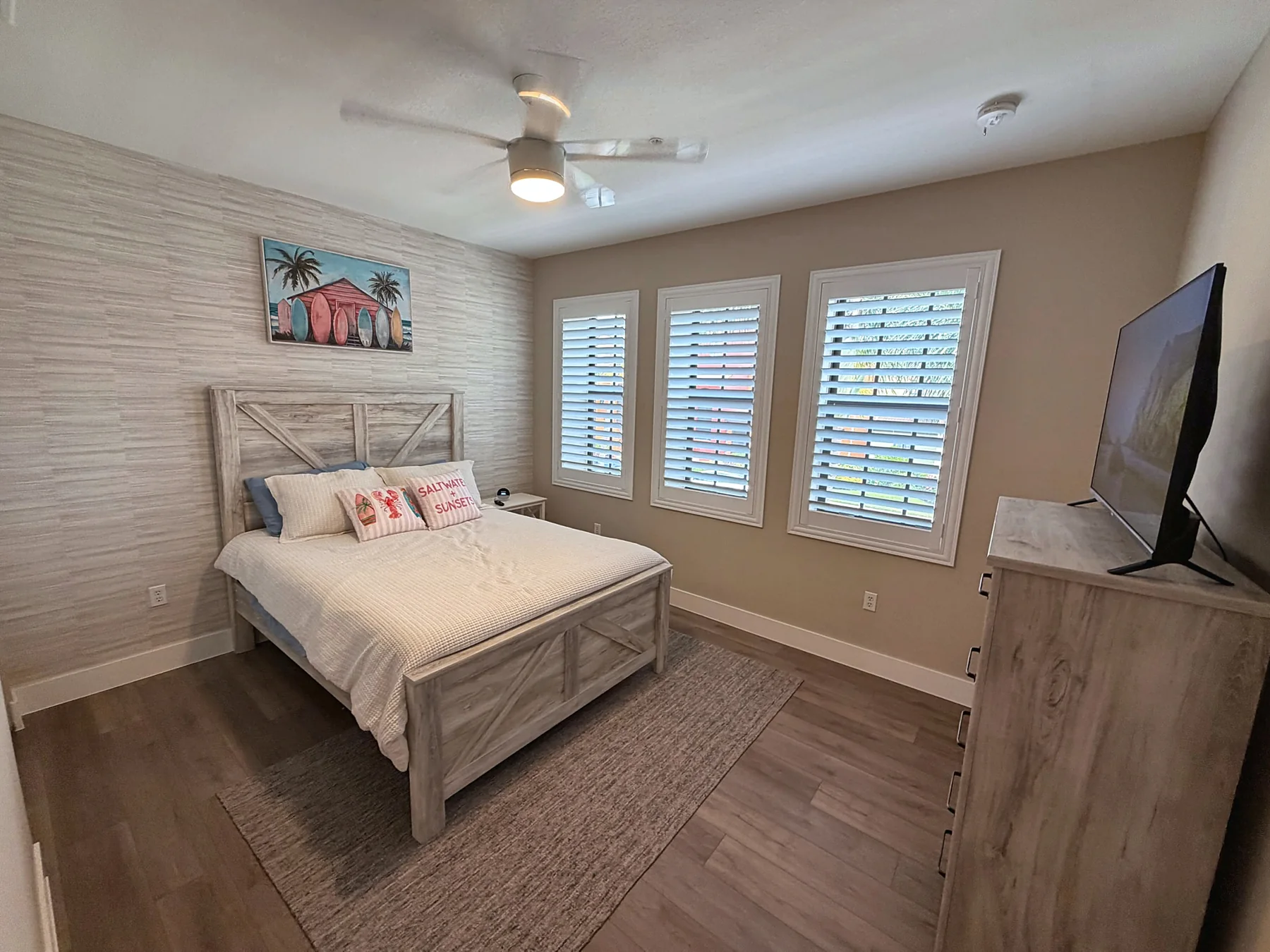 Guest bedroom